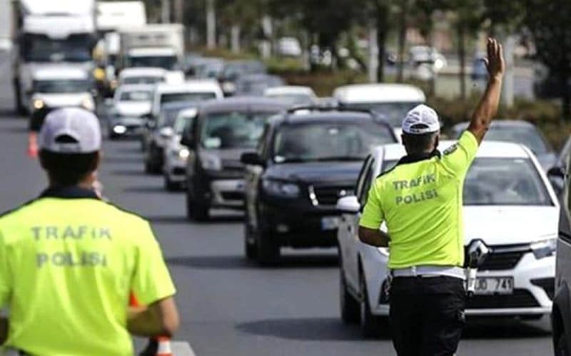 Otoyol ve Karayolları Hız Sınırları ve Hız Cezaları